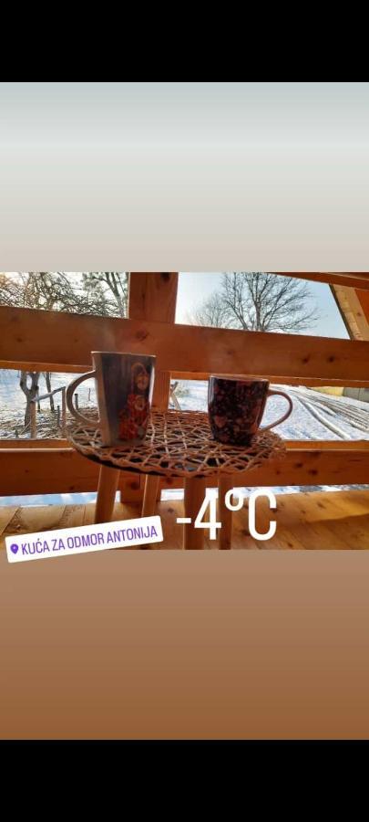 Vila Kuca Za Odmor Antonija Gospić Exteriér fotografie